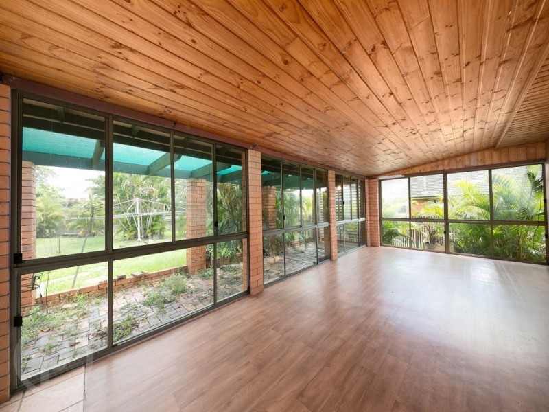 27 Boodera Street, Oxley QLD 4075