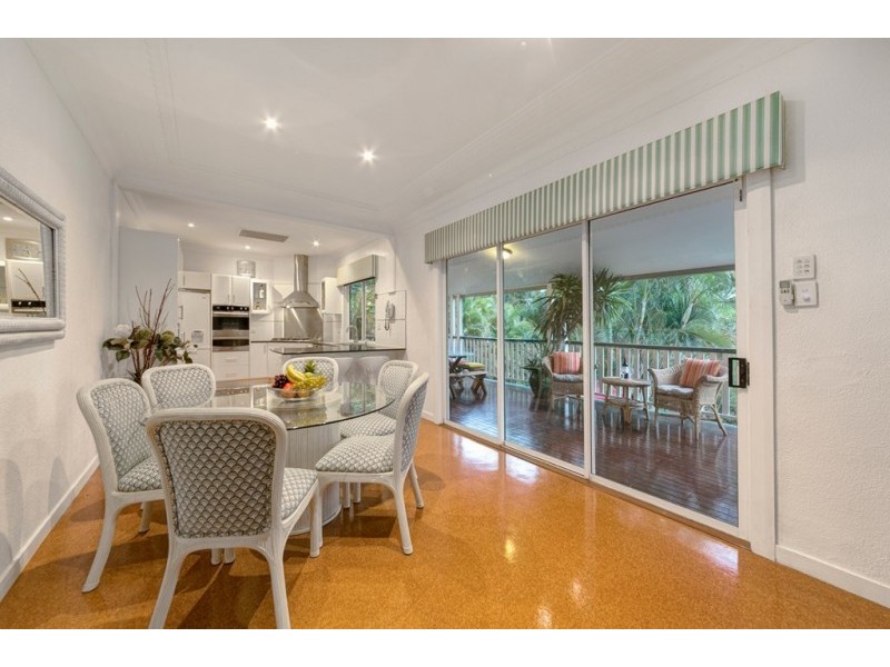 110 King Arthur Terrace, Tennyson QLD 4105