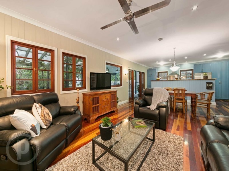 70 Hargreaves Avenue, Chelmer QLD 4068