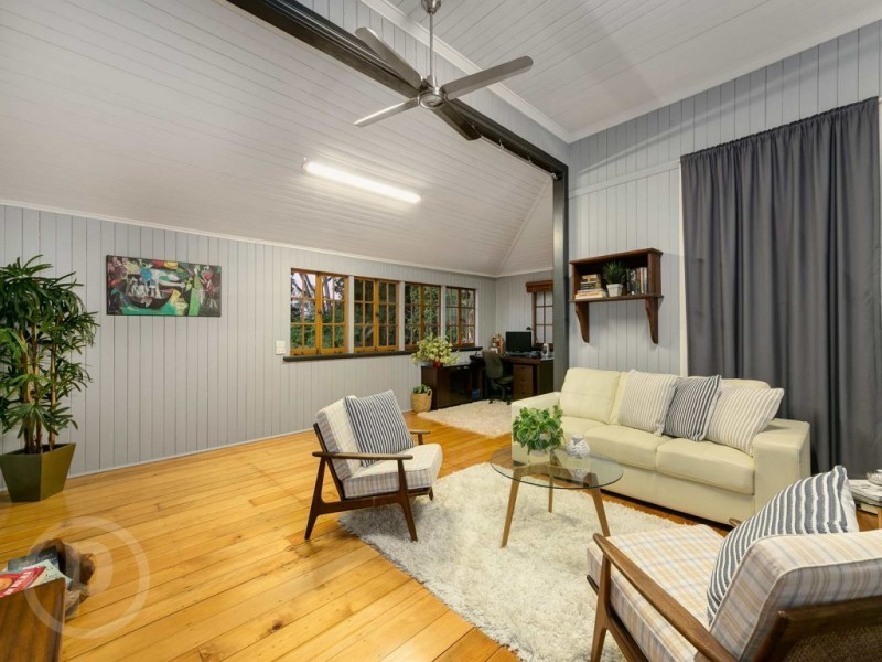 70 Hargreaves Avenue, Chelmer QLD 4068