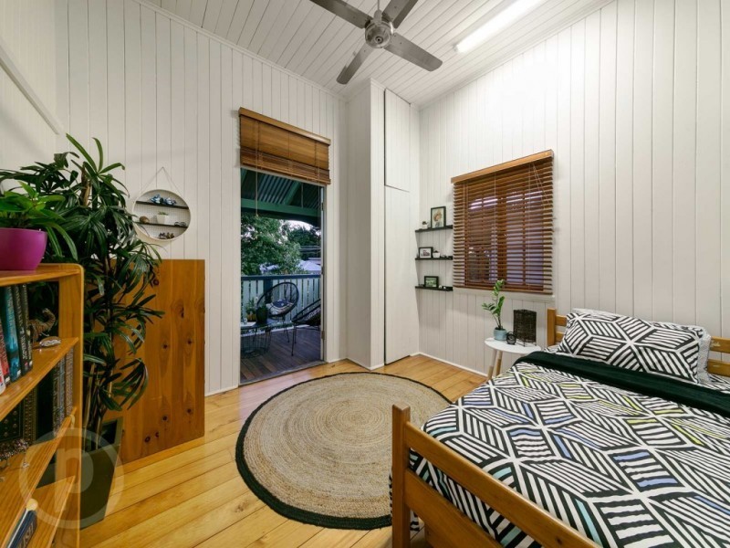 70 Hargreaves Avenue, Chelmer QLD 4068