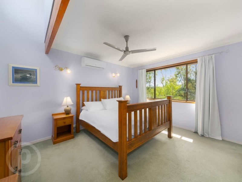 2 Mountain Vista Court, Mount Crosby QLD 4306