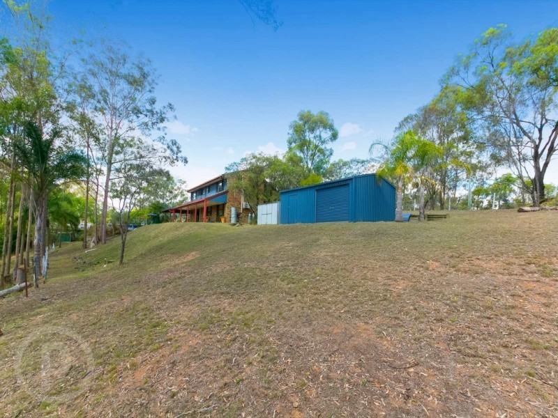 2 Mountain Vista Court, Mount Crosby QLD 4306