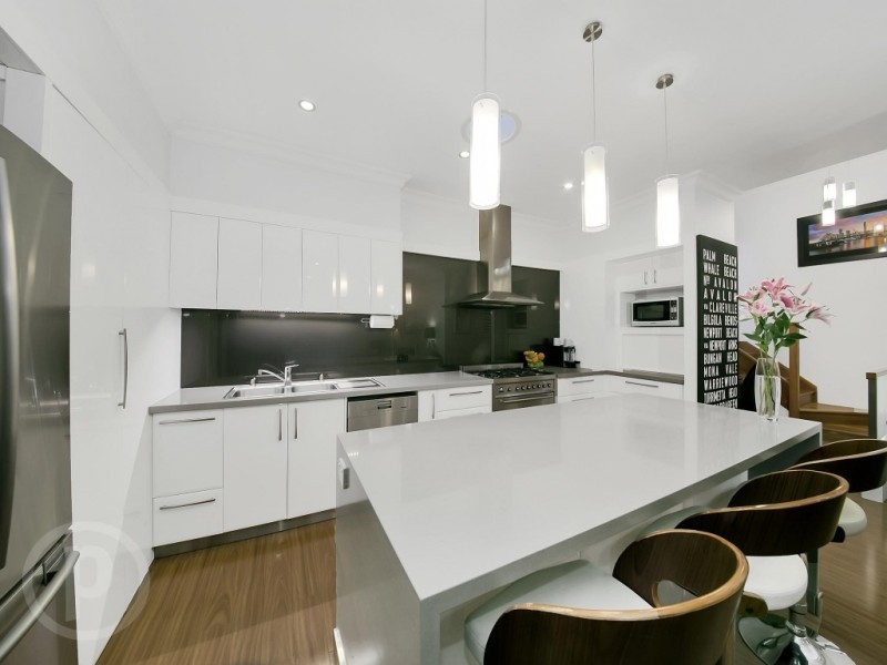 9 Collins Street, Corinda QLD 4075