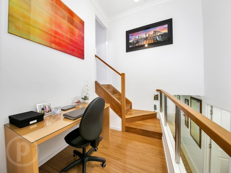 9 Collins Street, Corinda QLD 4075