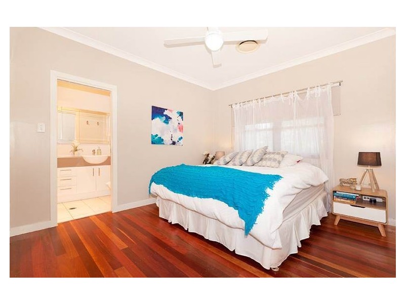 59 Hall Street, Sherwood QLD 4075