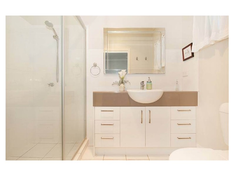 59 Hall Street, Sherwood QLD 4075