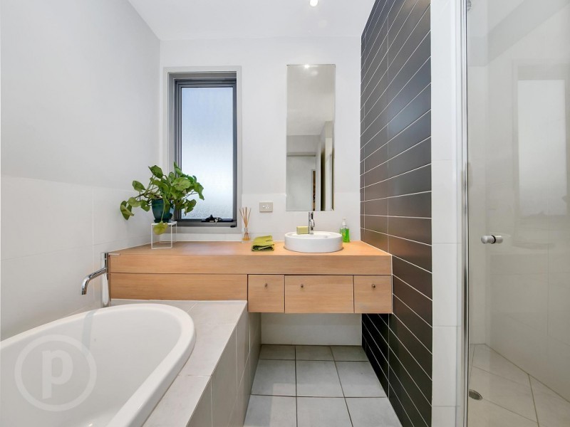 2 Kobada Street, Taringa QLD 4068