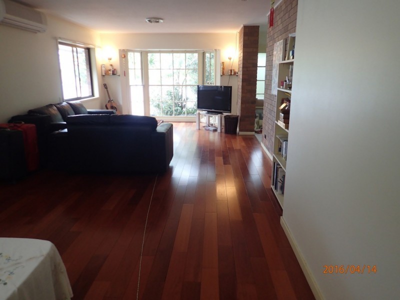 8 Kiandra Street,, Chapel Hill QLD 4069