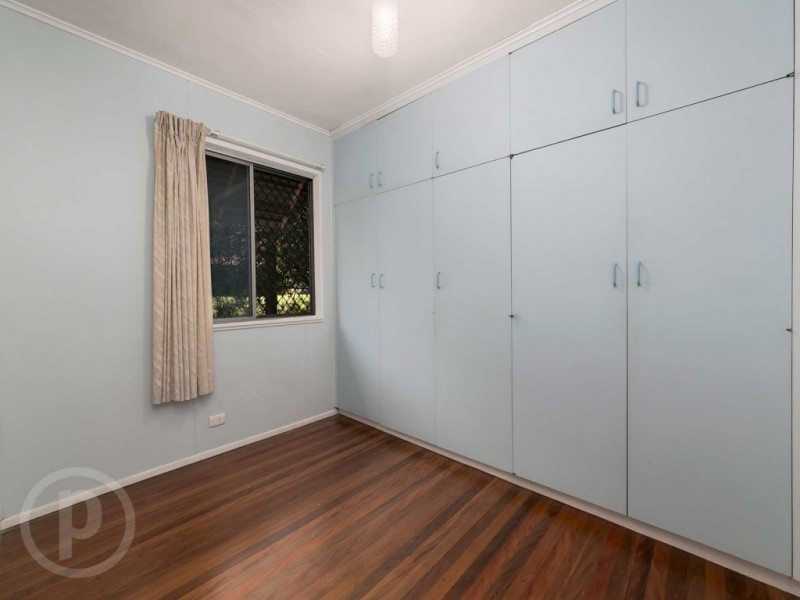 8 Muirlea Street, Oxley QLD 4075