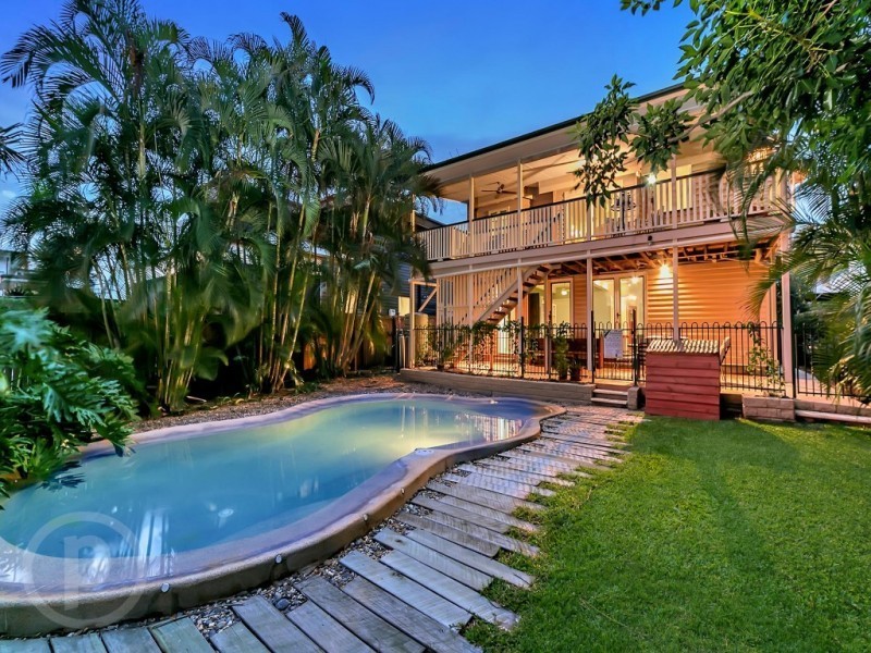 14 David Street, Tennyson QLD 4105