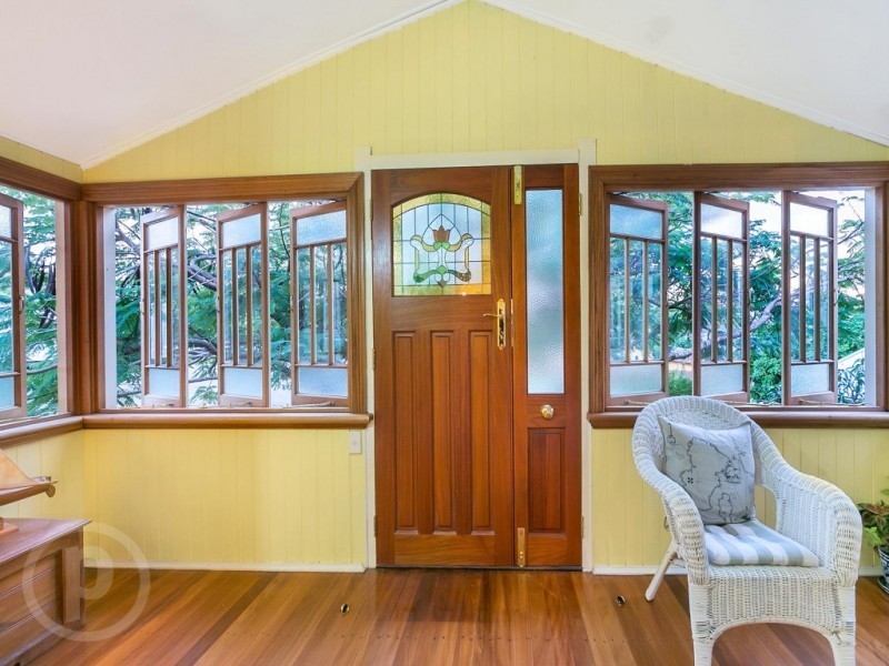 14 David Street, Tennyson QLD 4105