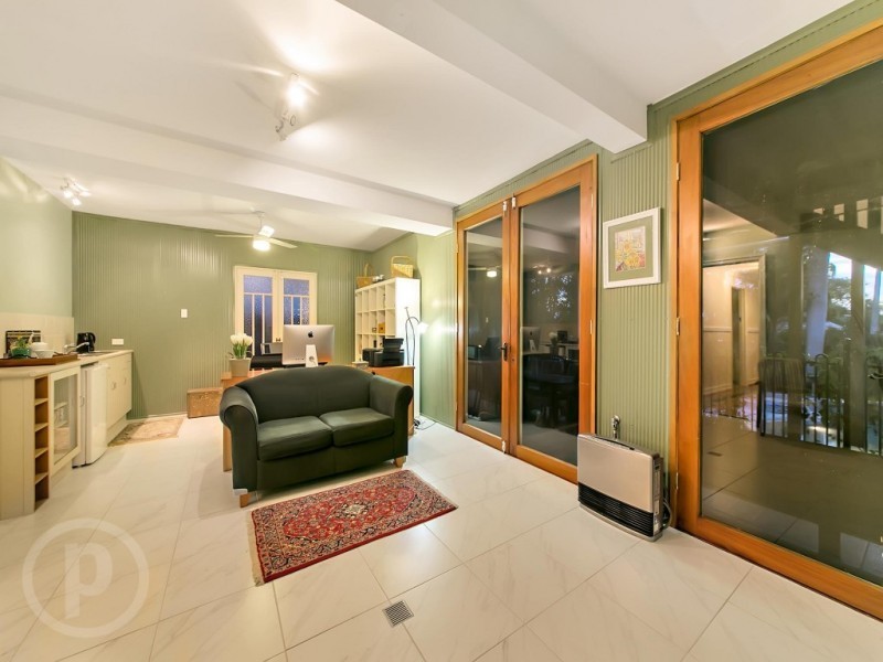 14 David Street, Tennyson QLD 4105