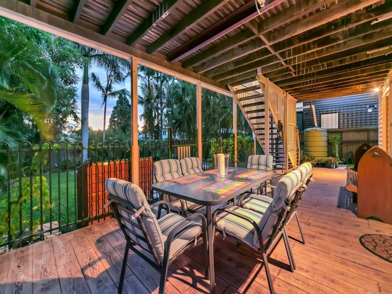 14 David Street, Tennyson QLD 4105