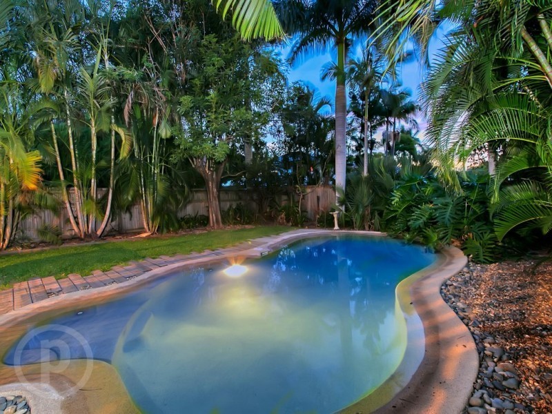 14 David Street, Tennyson QLD 4105