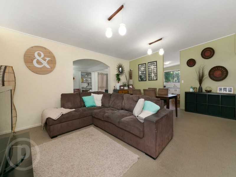 79 Muirlea Street, Oxley QLD 4075