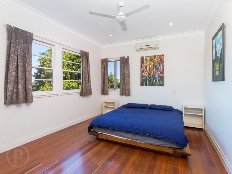 6 Brittain Street, Oxley QLD 4075