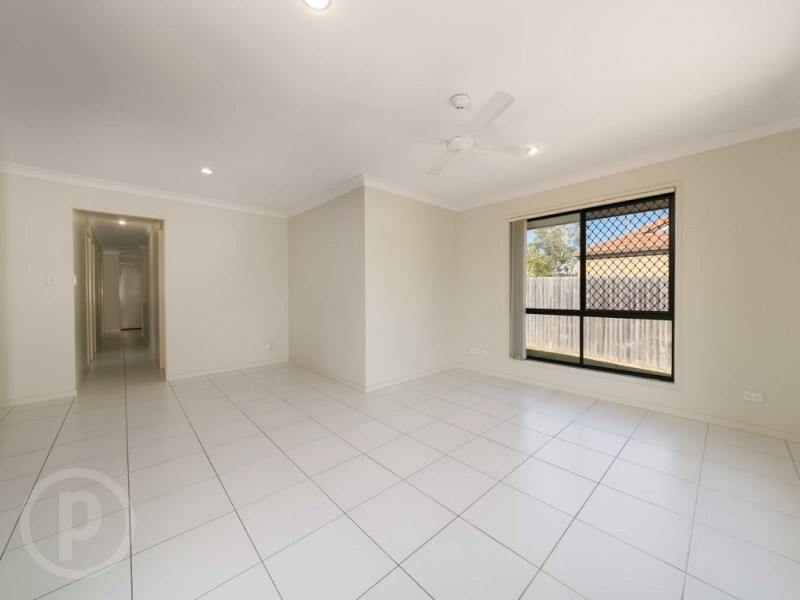 8 Chanel Place, Durack QLD 4077