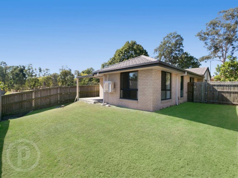8 Chanel Place, Durack QLD 4077