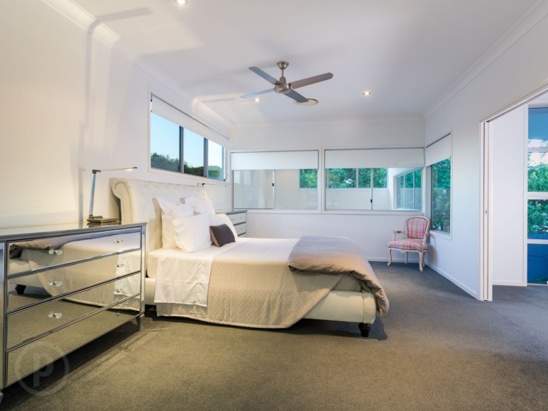 39 Central Avenue, Sherwood QLD 4075