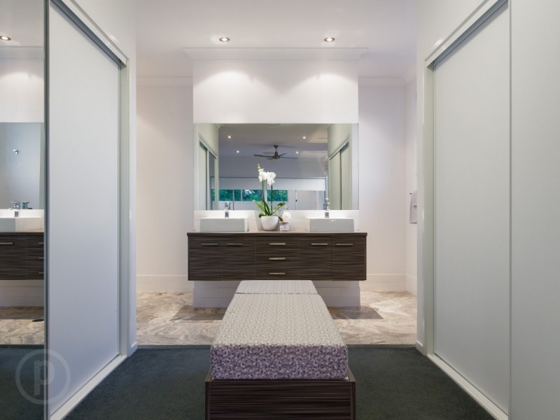 39 Central Avenue, Sherwood QLD 4075