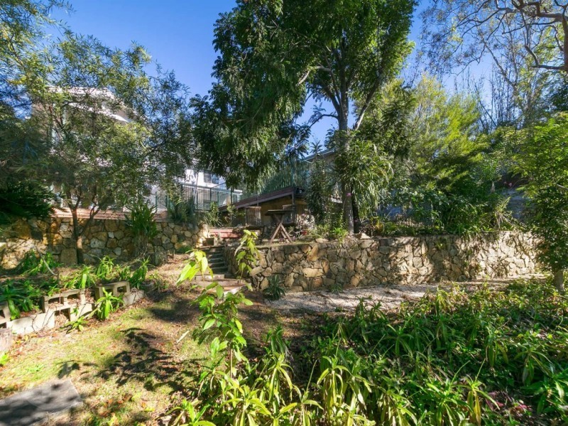 13 Aberfeldy Street, Kenmore QLD 4069