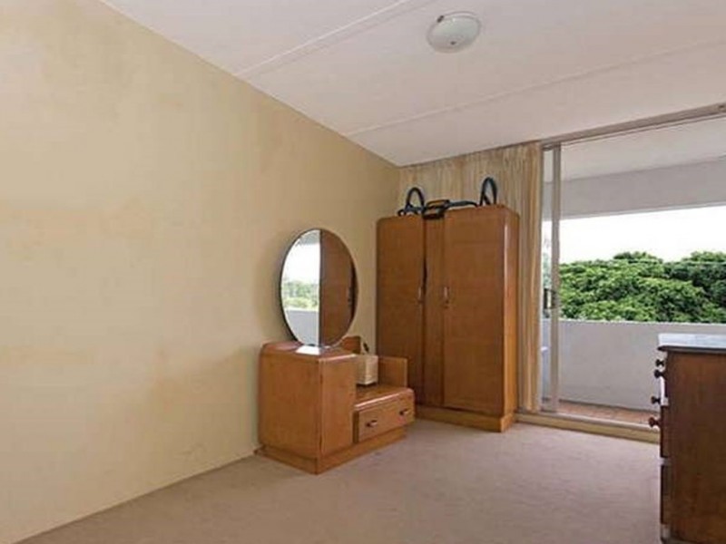 2/70 Sylvan Road, Toowong QLD 4066