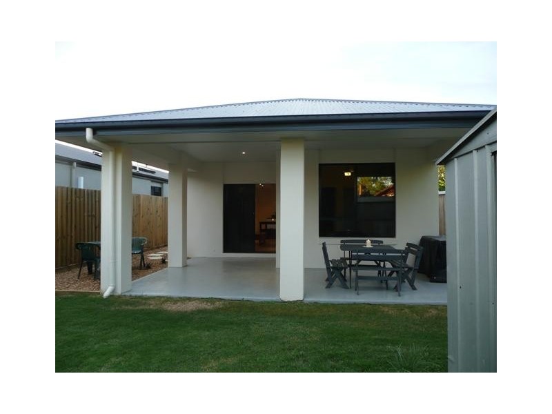 28 Premier Street, Oxley QLD 4075