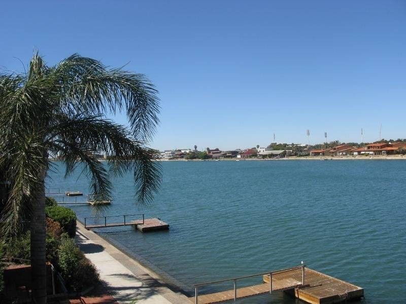 Unit 14/74 Military Rd, Tennyson SA 5022