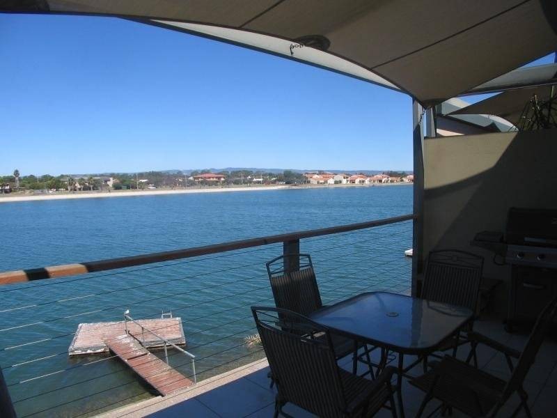 Unit 14/74 Military Rd, Tennyson SA 5022