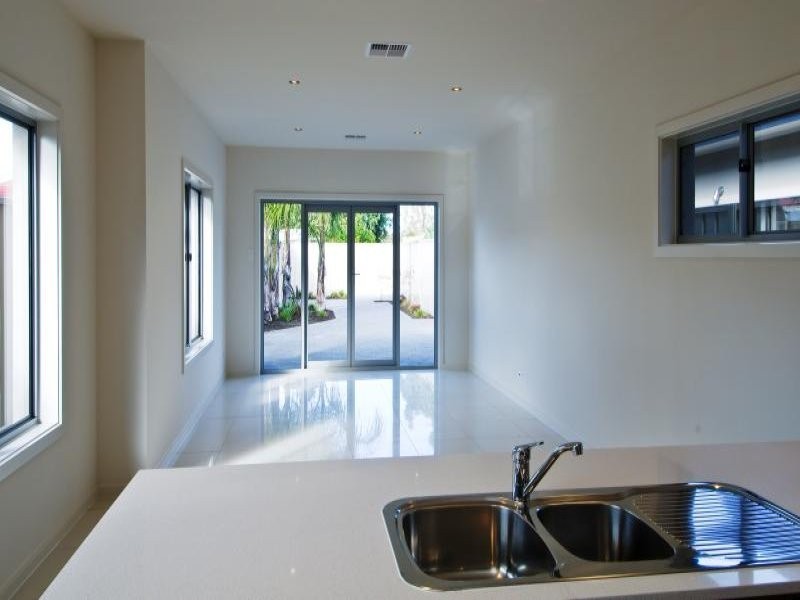 15 A Westmoreland Ave, Grange SA 5022