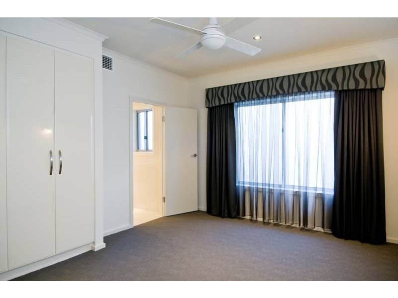 15 Westmoreland Road, Grange SA 5022