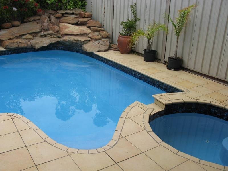 6 Newcombe Ave, West Lakes Shore SA 5020