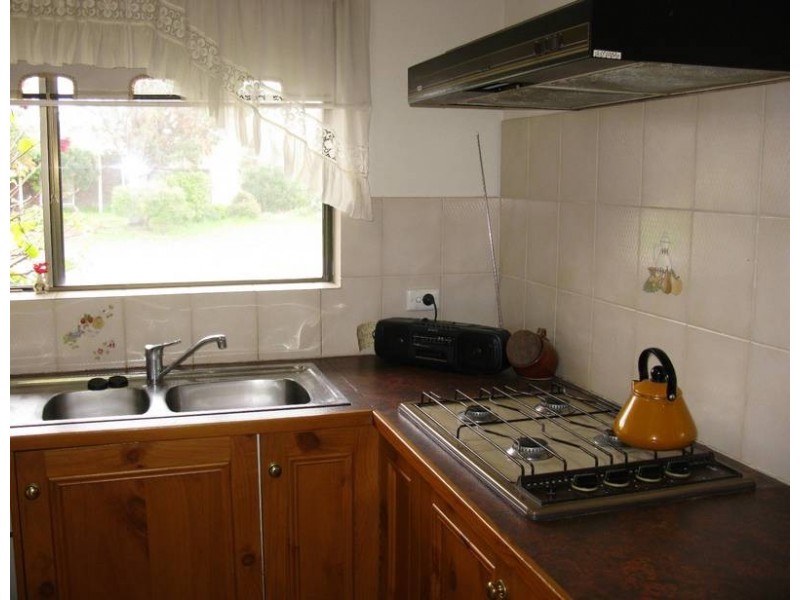 2/17 Waikiki Court, West Lakes SA 5021