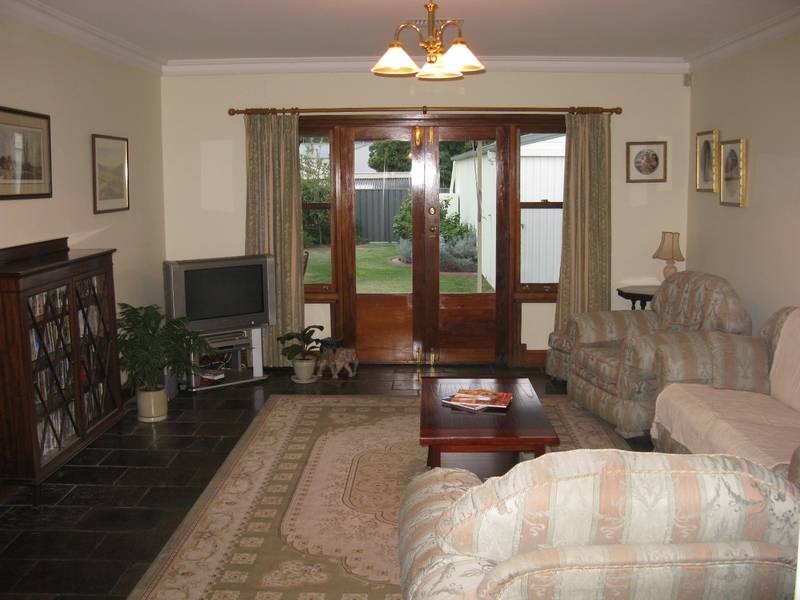 31 Surrey Street, Grange SA 5022