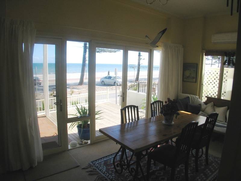 1/217 Esplanade, Henley Beach SA 5022