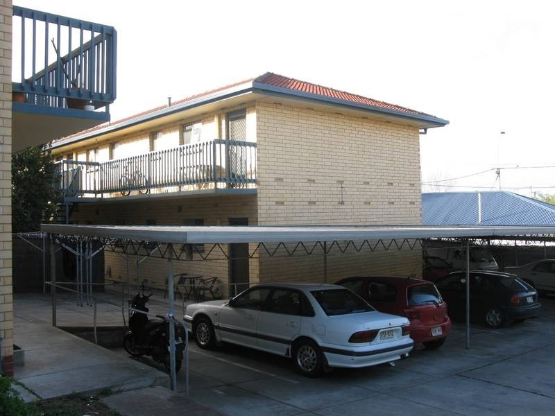 9/5a Henley Beach Road, Henley Beach South SA 5022