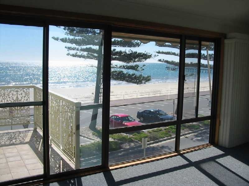 3/217 Esplanade, Henley Beach SA 5022