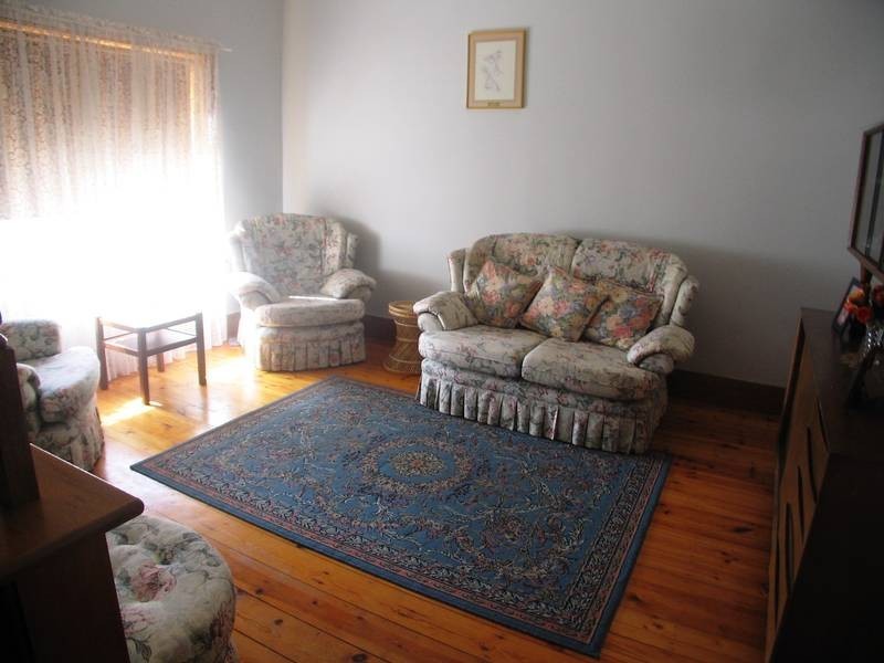 15 McGregor Tce, Rosewater SA 5013