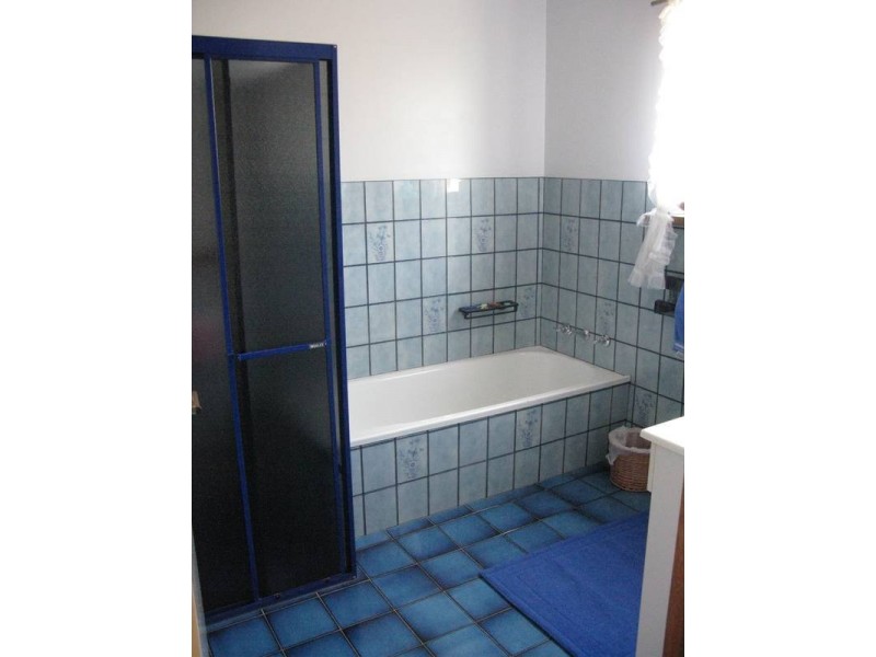 15 McGregor Tce, Rosewater SA 5013