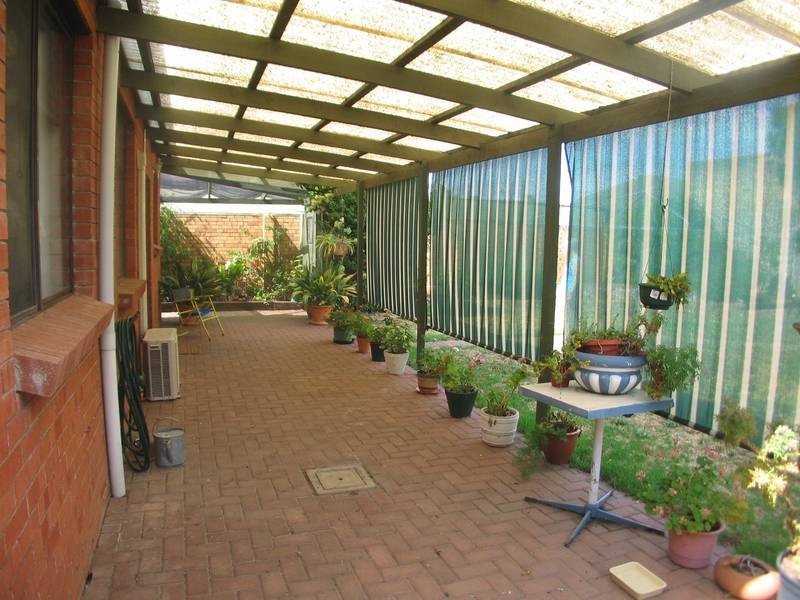 15 McGregor Tce, Rosewater SA 5013