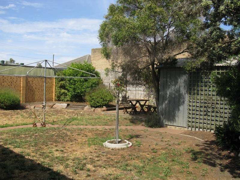 15 McGregor Tce, Rosewater SA 5013