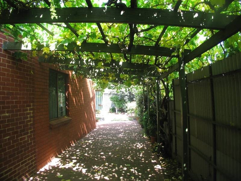 15 McGregor Tce, Rosewater SA 5013