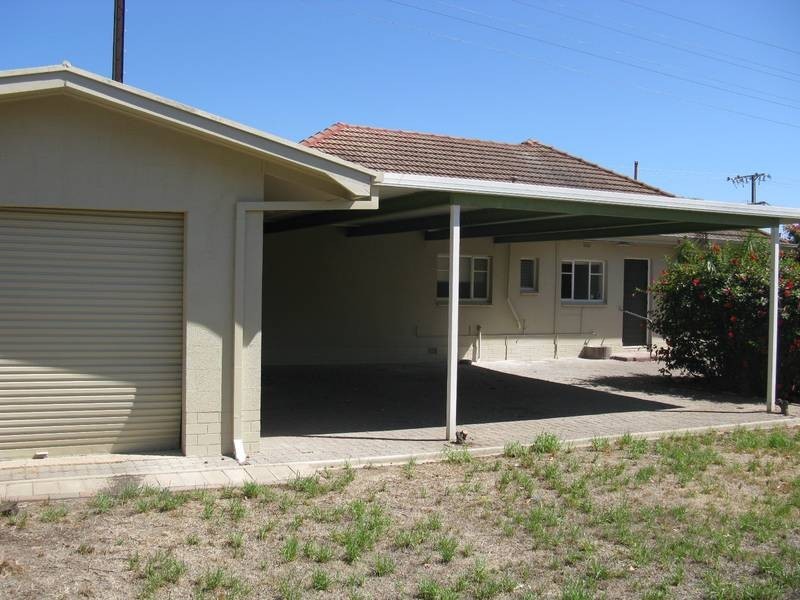 2 Mitton Ave, Henley Beach SA 5022