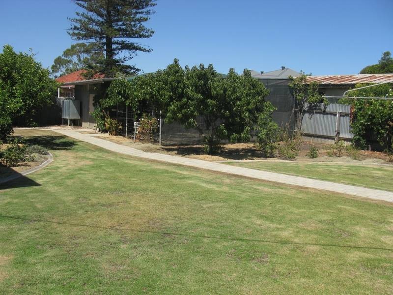 22 Second Avenue, Seaton SA 5023