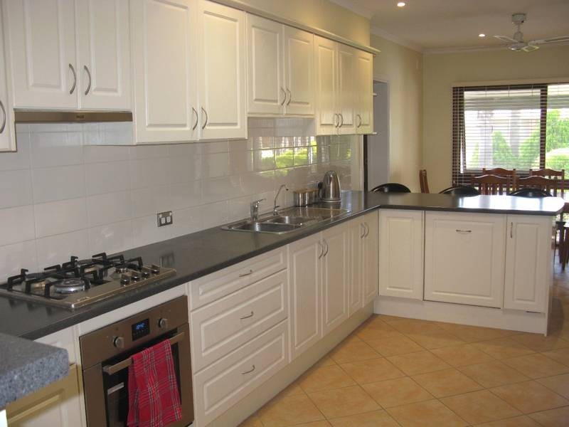 12 Stone Rd, Happy Valley SA 5159