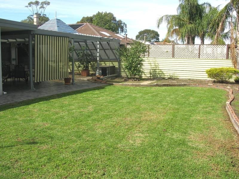 12 Stone Rd, Happy Valley SA 5159