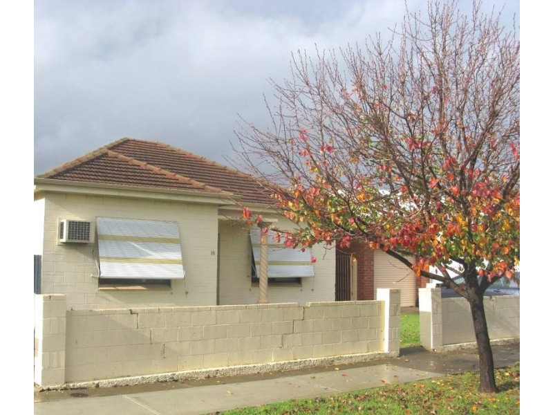 16 Lillian Street, Findon SA 5023