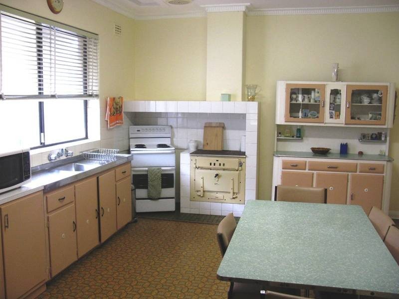 16 Lillian Street, Findon SA 5023