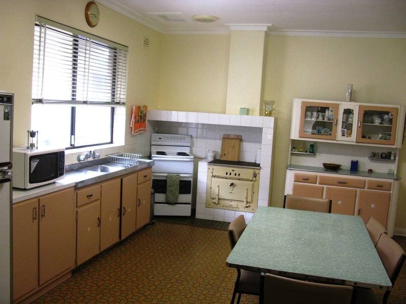 16 Lillian Street, Findon SA 5023